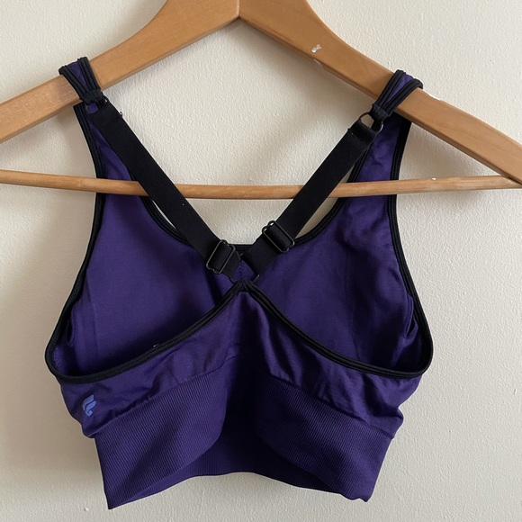 Fabletics Sports Bra - Picture 5 of 5